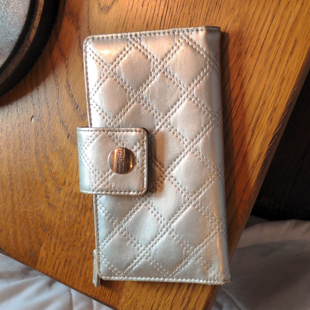 Silver wallet